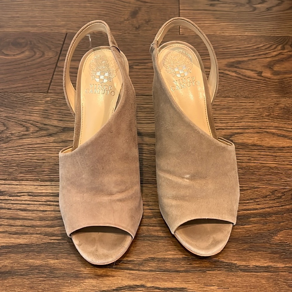 Vince Camuto 8